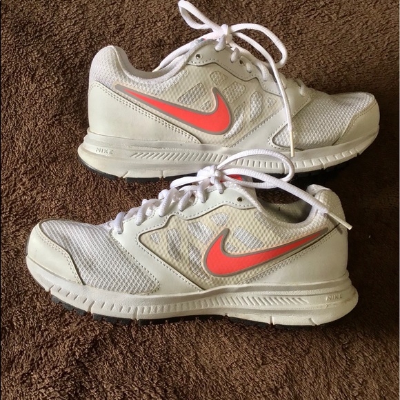 Nike Sneakers - Picture 3 of 5